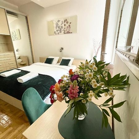 Marka Apartment 8 Krakow Bagian luar foto